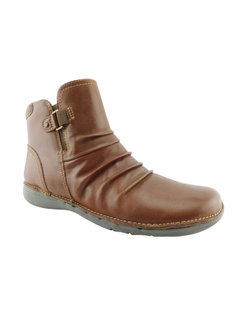 Clarks Unstructured Brown Leather Ankle Boots 9